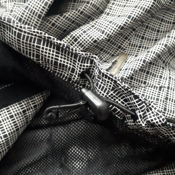 McKinley Aquamax Eon Black and Grey Plaid Print Nylon Jacket - Picture 11 of 16